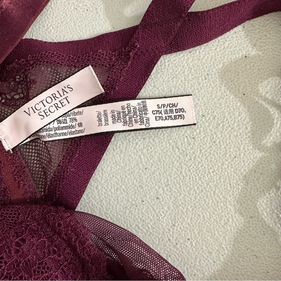 Victoria secret bundle 2 nights gowns 2 bralettes - Picture 8 of 12